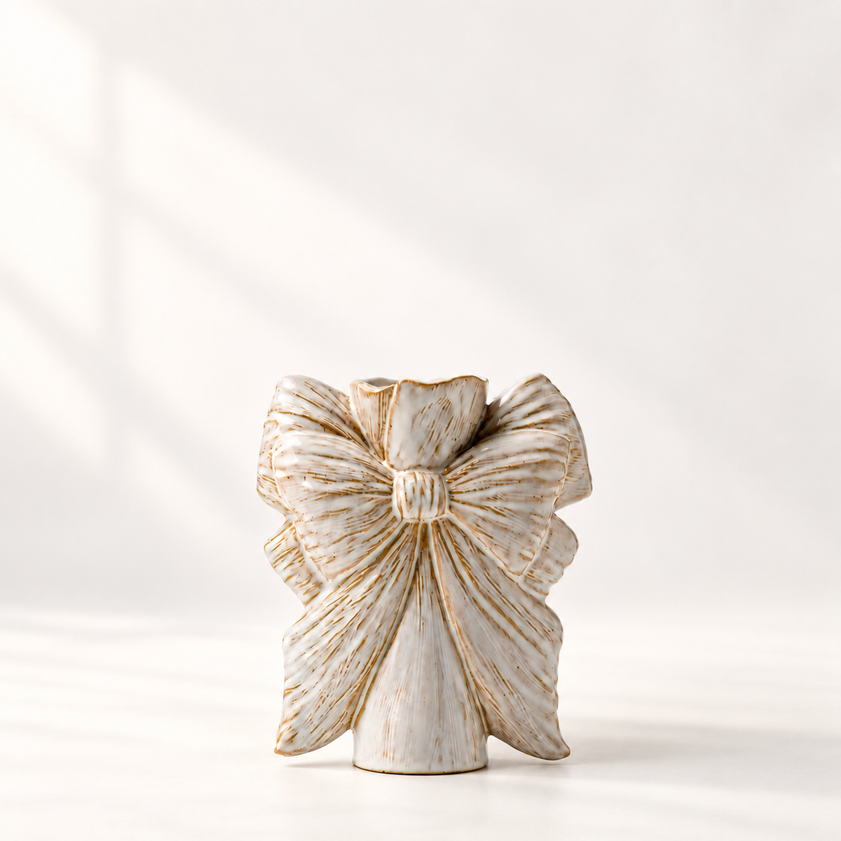 MCOIKY®Sculptural Bow Ceramic Vase