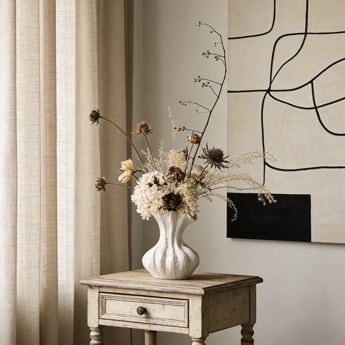MCOIKY®Off-White Textured Accent Vase
