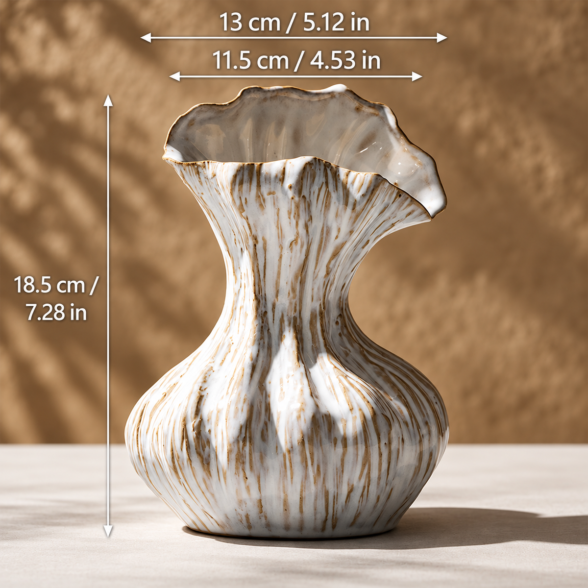 MCOIKY®Off-White Textured Accent Vase